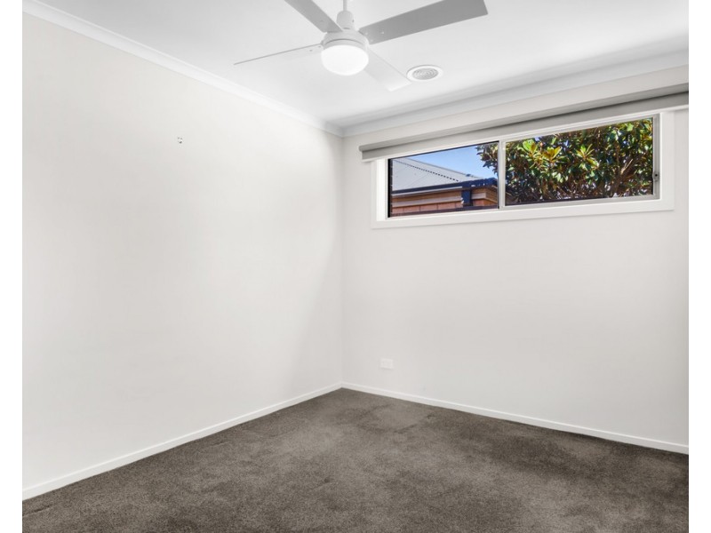 10 Deakin Drive, Delacombe VIC 3356