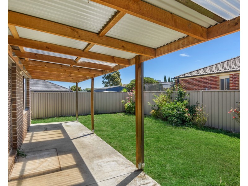 10 Deakin Drive, Delacombe VIC 3356