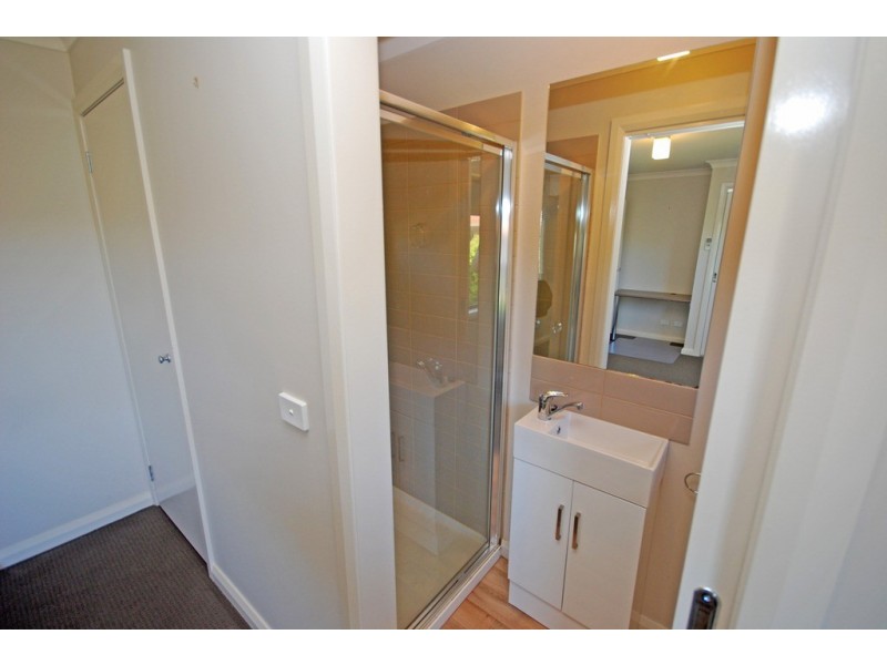 21 Mahers Rd, Warrenheip VIC 3352