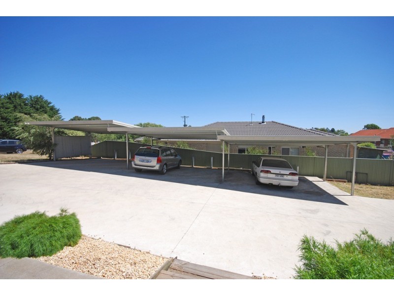 21 Mahers Rd, Warrenheip VIC 3352