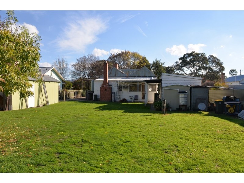 38 Liebig Street, Avoca VIC 3467