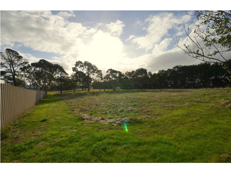 15-17 Osborne Street, Skipton VIC 3361