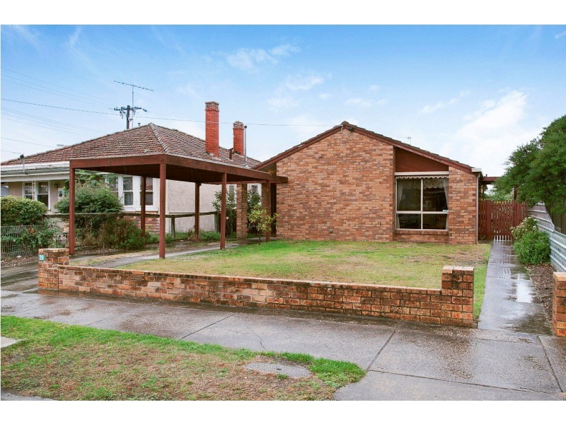 39 Albert St, Sebastopol VIC 3356