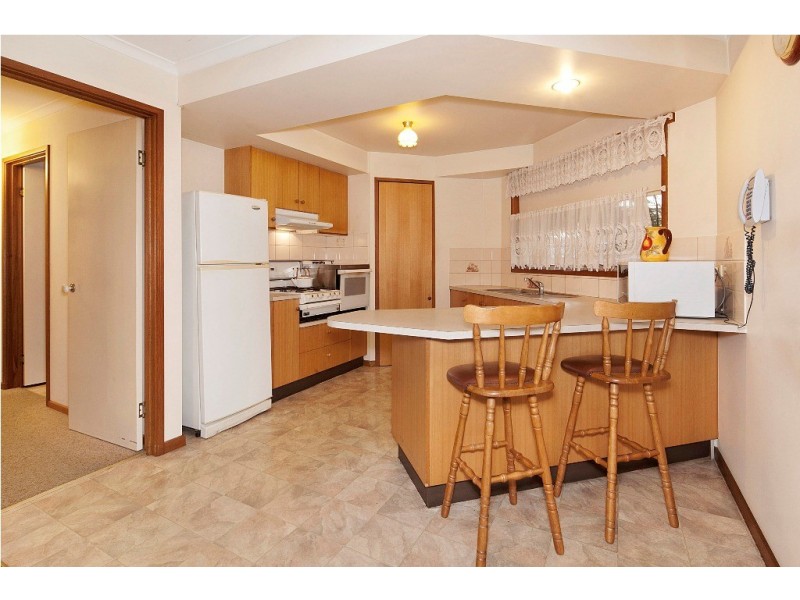 39 Albert St, Sebastopol VIC 3356