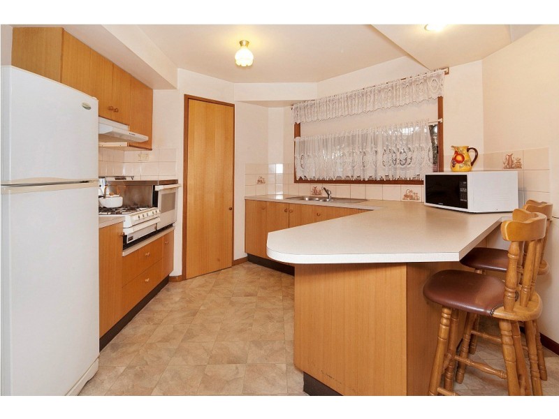 39 Albert St, Sebastopol VIC 3356