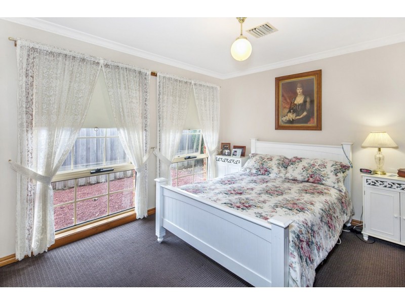 38 Robertson Drive, Alfredton VIC 3350