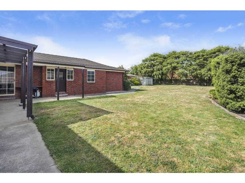 38 Robertson Drive, Alfredton VIC 3350