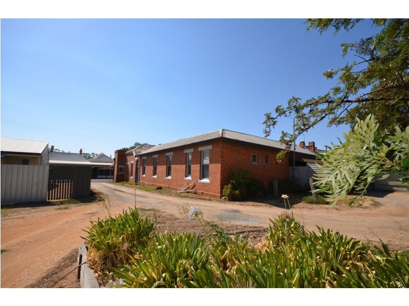 38 Main St, Bealiba VIC 3475