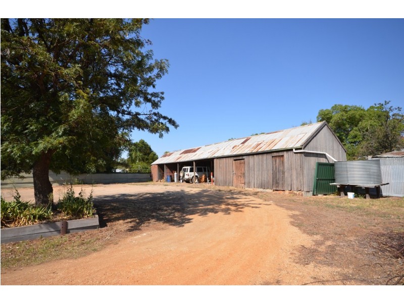 38 Main St, Bealiba VIC 3475