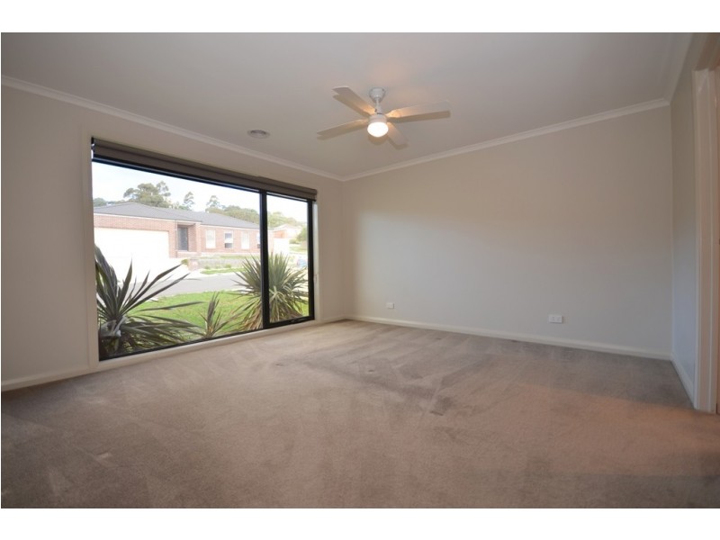 4 Cecile Court, Ballarat East VIC 3350