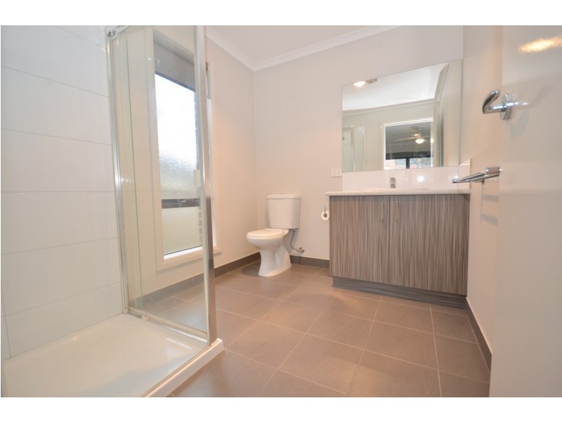 4 Cecile Court, Ballarat East VIC 3350