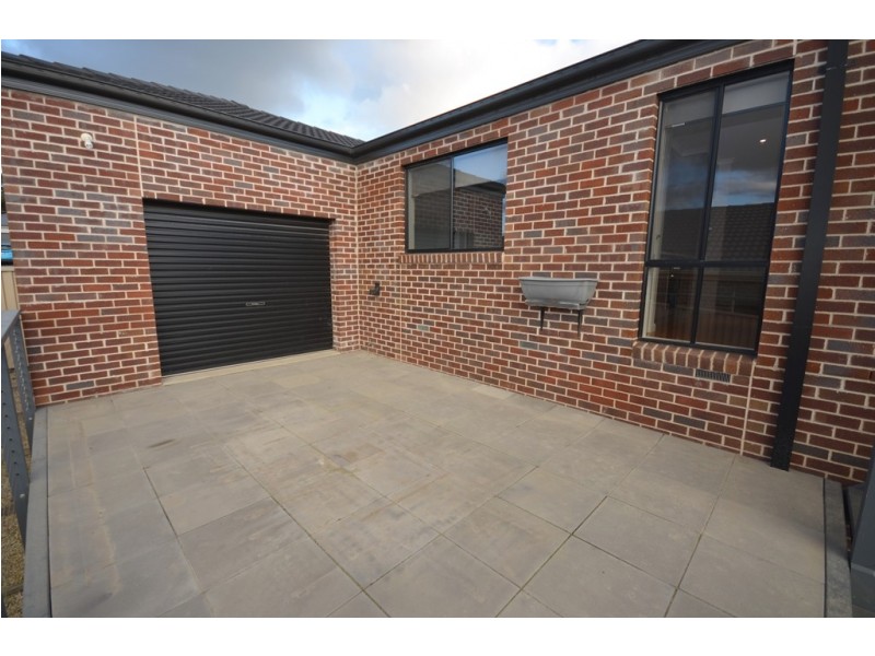 4 Cecile Court, Ballarat East VIC 3350