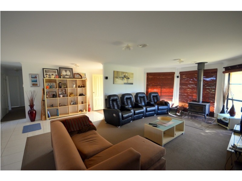 17 Bridge Street, Skipton VIC 3361