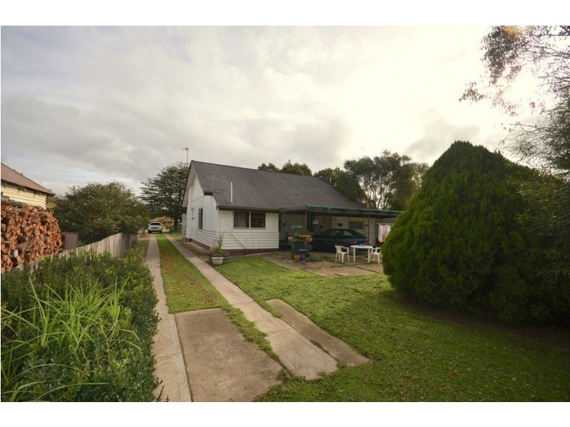 194 High Street, Avoca VIC 3467