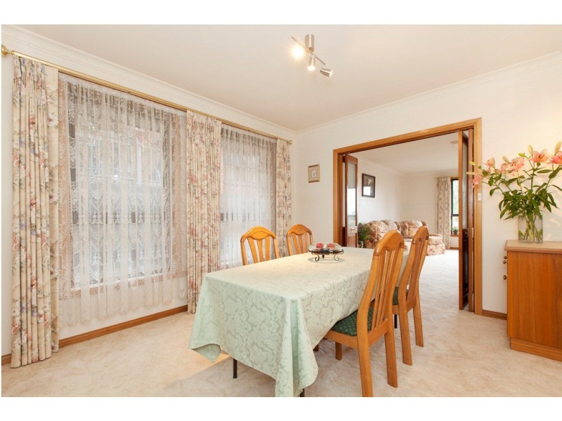 5 Duggan Street, Black Hill VIC 3350