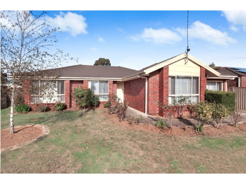 1279 Grevillea Road, Wendouree VIC 3355
