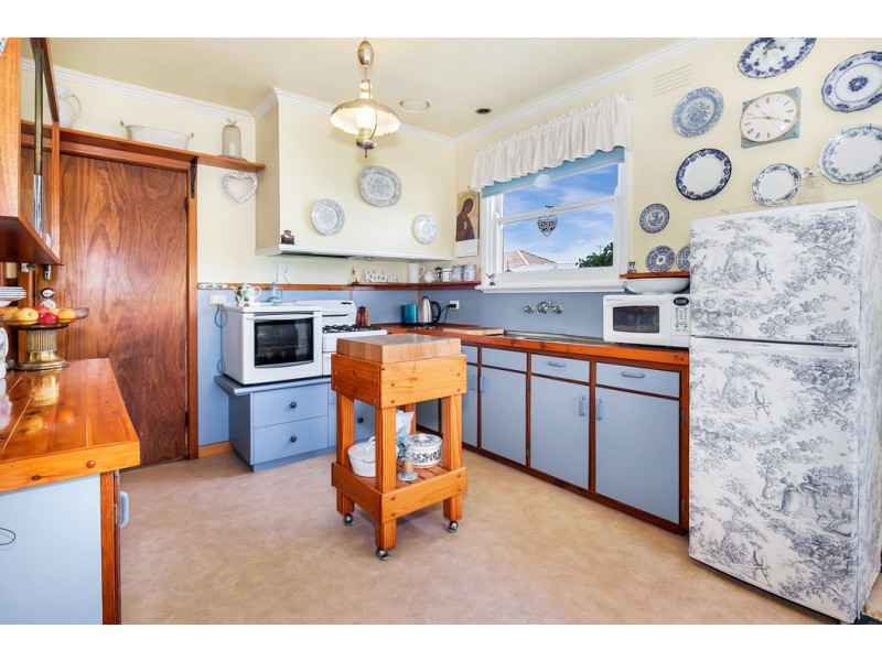 2 Pauls Crescent, Wendouree VIC 3355