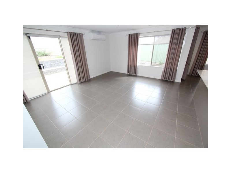 52 Waterford Drive, Miners Rest VIC 3352