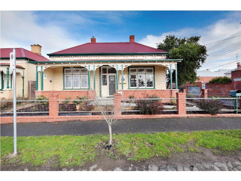 2 East Street South, Bakery Hill VIC 3350