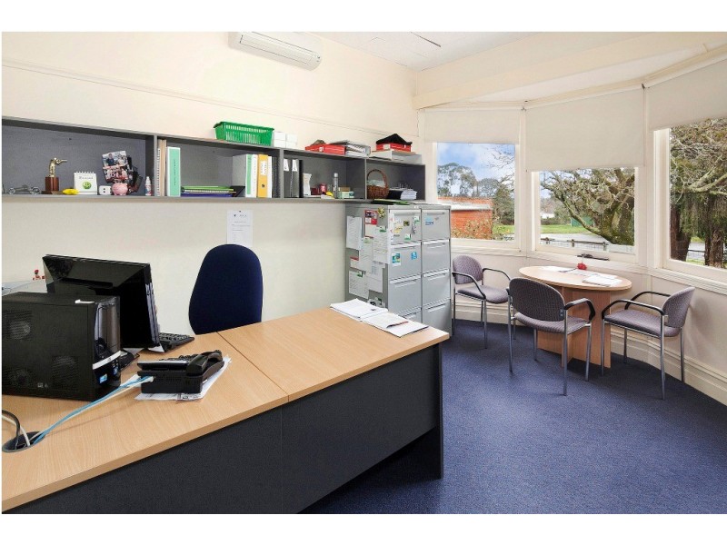 2 East Street South, Bakery Hill VIC 3350