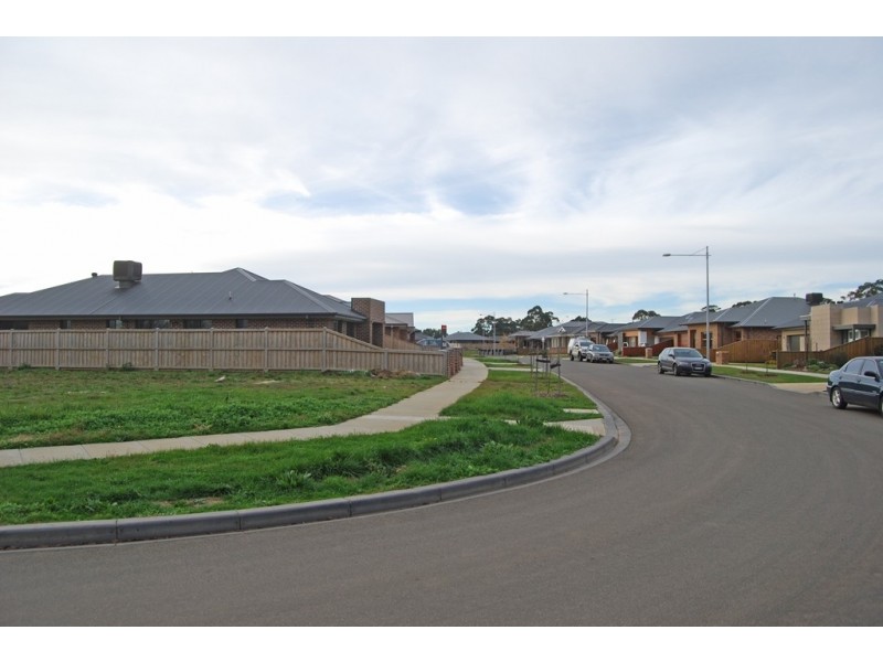 12 Bellington Drive, Alfredton VIC 3350