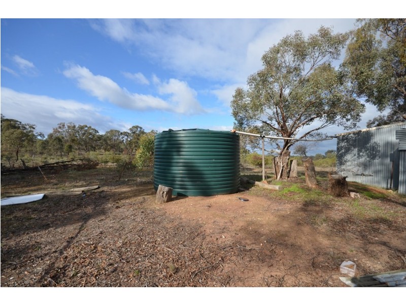 99 Smiths Road, Bealiba VIC 3475