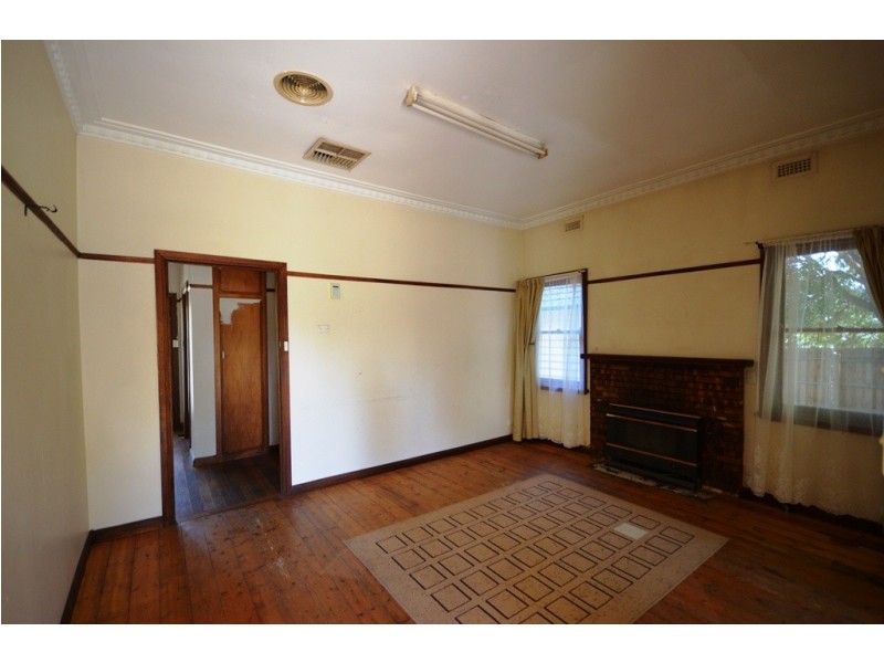 198 High Street, Avoca VIC 3467