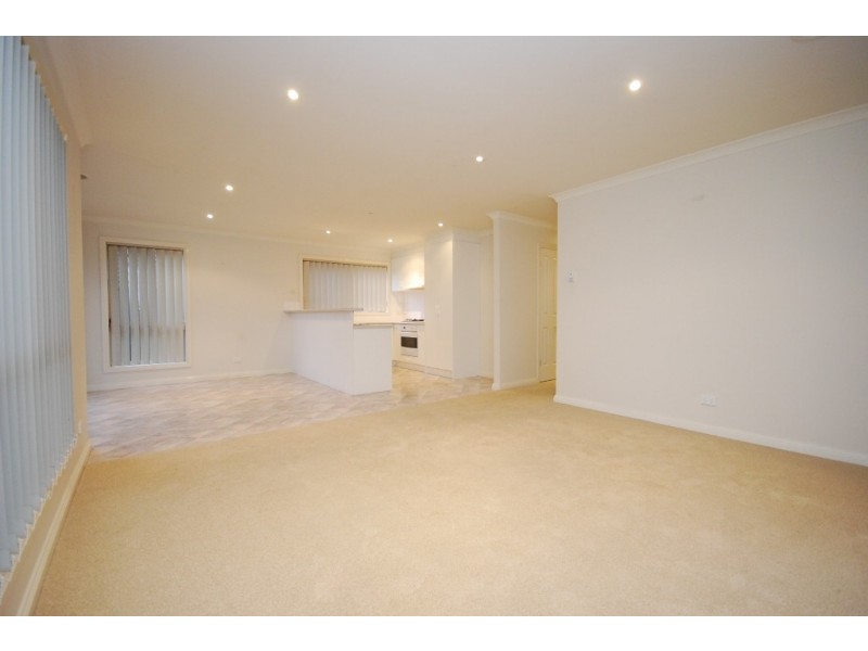 44 Norfolk Avenue, Lake Gardens VIC 3355