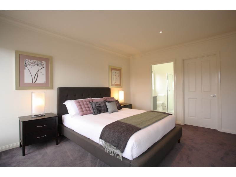 15 Robilliard Way, Sebastopol VIC 3356