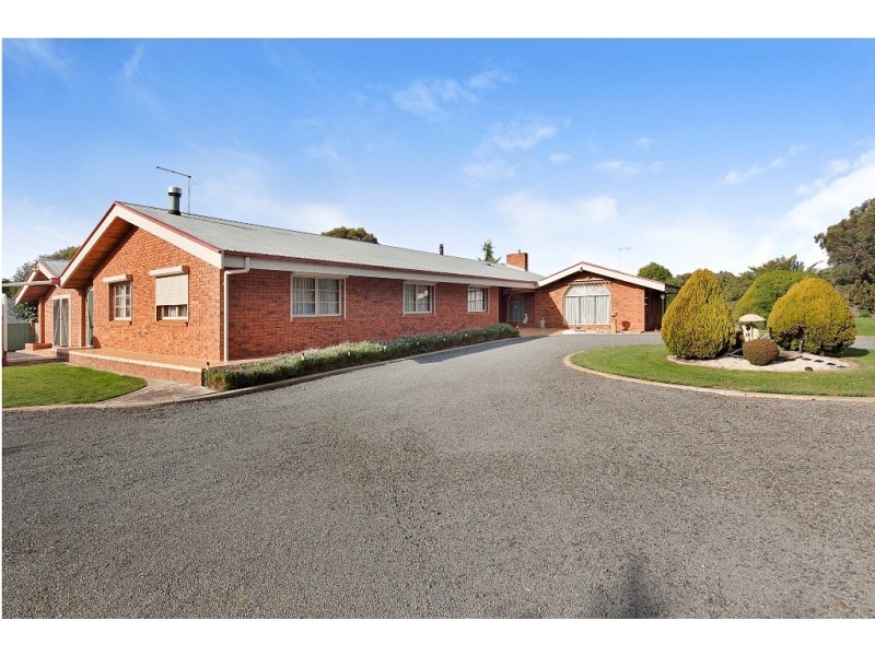 15 Blackberry Lane, Haddon VIC 3351