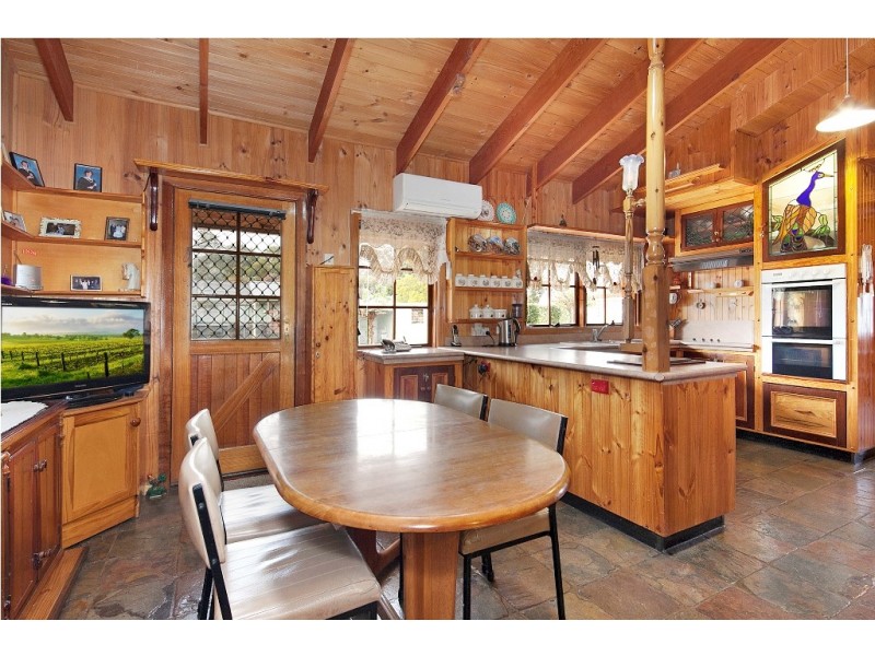 15 Blackberry Lane, Haddon VIC 3351