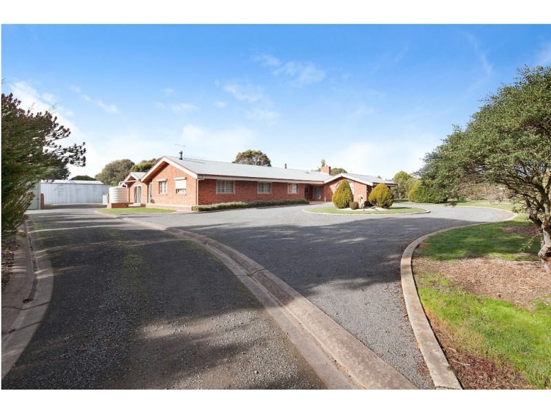 15 Blackberry Lane, Haddon VIC 3351