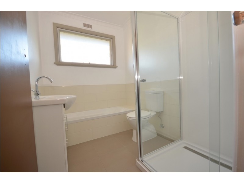 1107 Grevillea Road, Wendouree VIC 3355