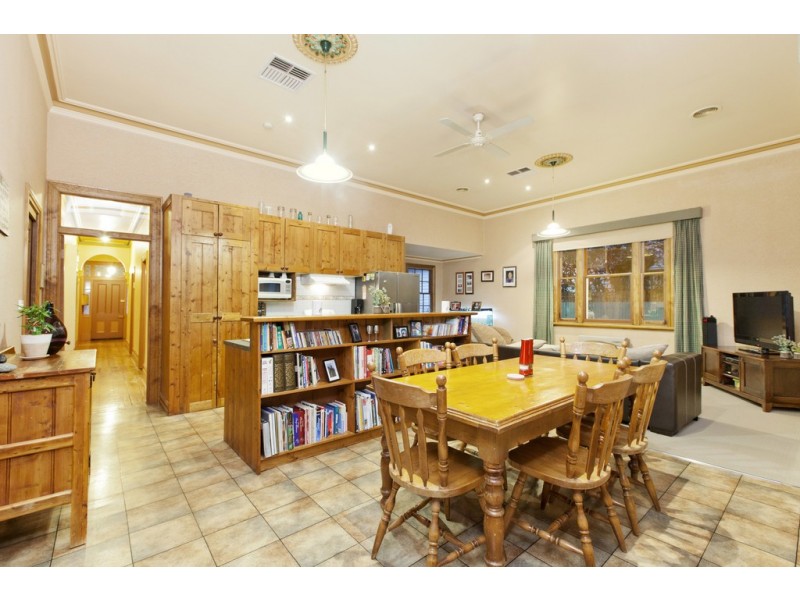 723 Barkly Street, Mount Pleasant VIC 3350