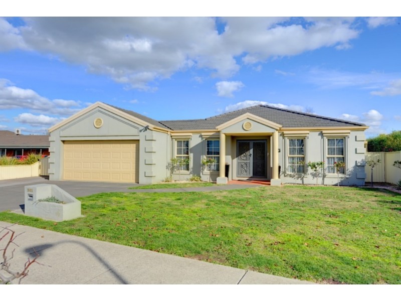 1865 Sturt Street, Alfredton VIC 3350