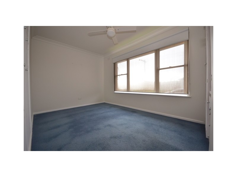 13 Pevensey Street, Wendouree VIC 3355