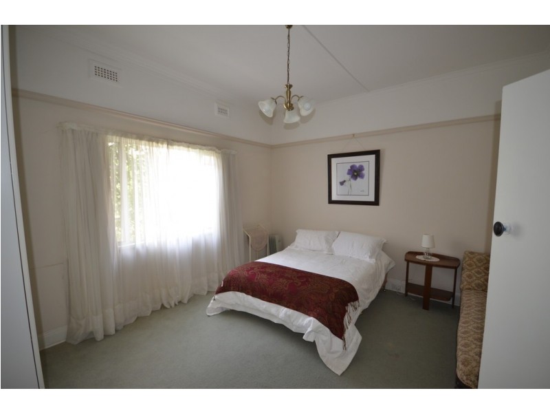 169 High Street, Avoca VIC 3467