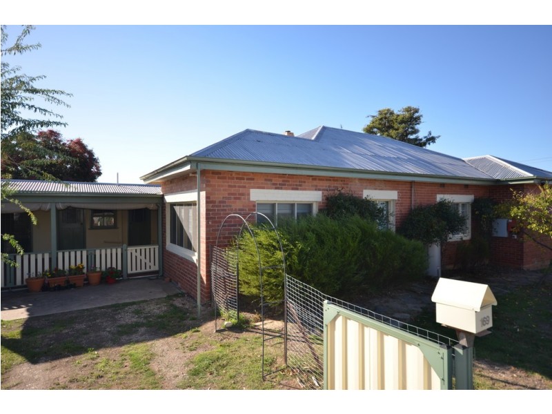169 High Street, Avoca VIC 3467