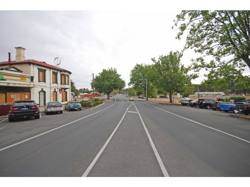 56 Albert Street, Creswick VIC 3363