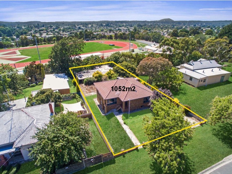 29 Young Street, Golden Point VIC 3350