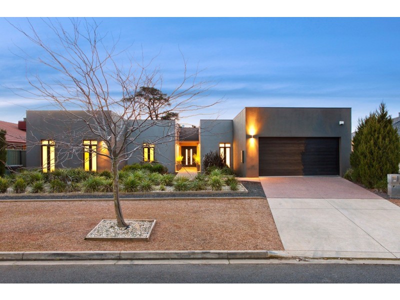 46 Faversham Avenue, Lake Gardens VIC 3355