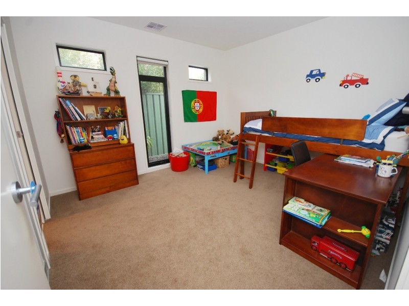 46 Faversham Avenue, Lake Gardens VIC 3355