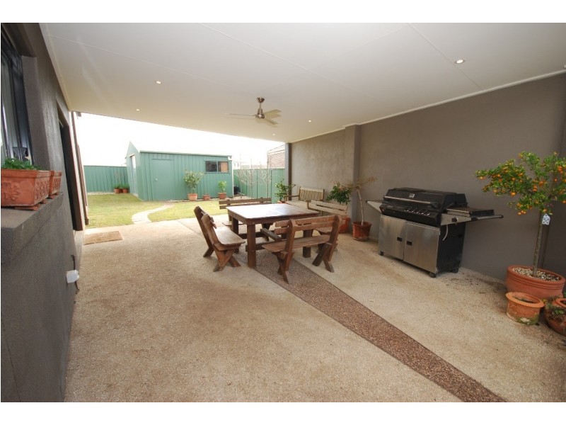 46 Faversham Avenue, Lake Gardens VIC 3355