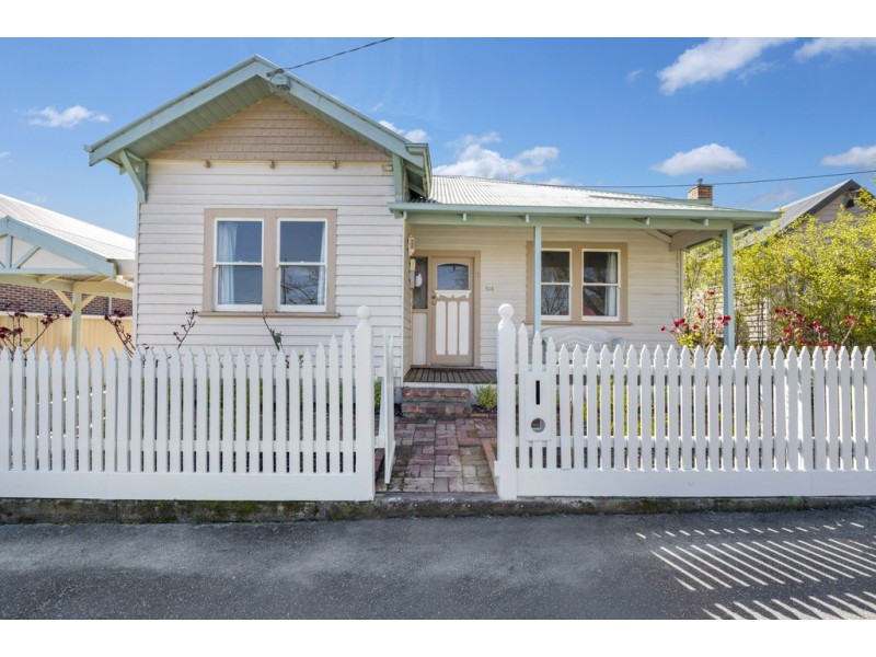 108 Brougham Street, Soldiers Hill VIC 3350