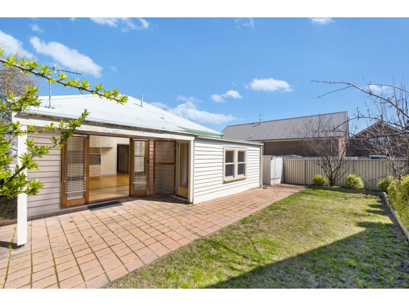 108 Brougham Street, Soldiers Hill VIC 3350