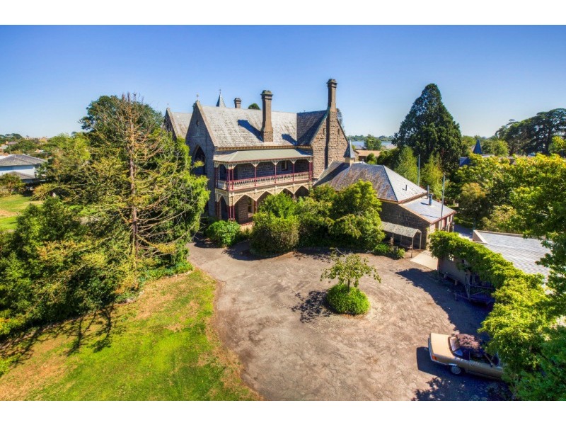 1444 Sturt Street, Lake Wendouree VIC 3350