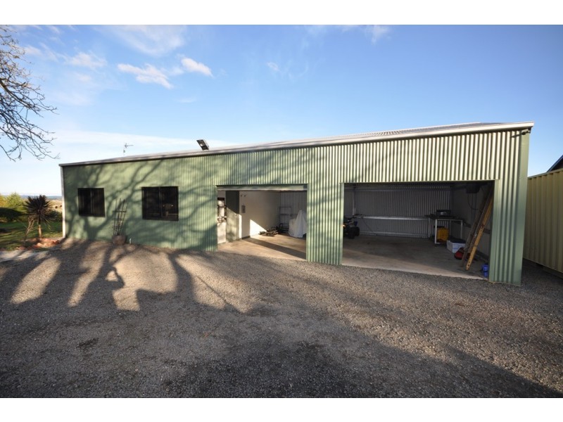 77 Griffins Road, Coghills Creek VIC 3364