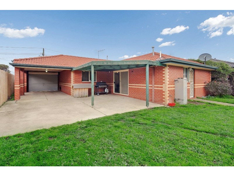 32 Jasmine Drive, Delacombe VIC 3356