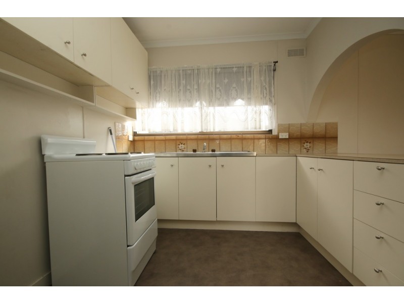 7 Hinkler Avenue, Sebastopol VIC 3356