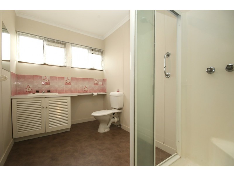 7 Hinkler Avenue, Sebastopol VIC 3356